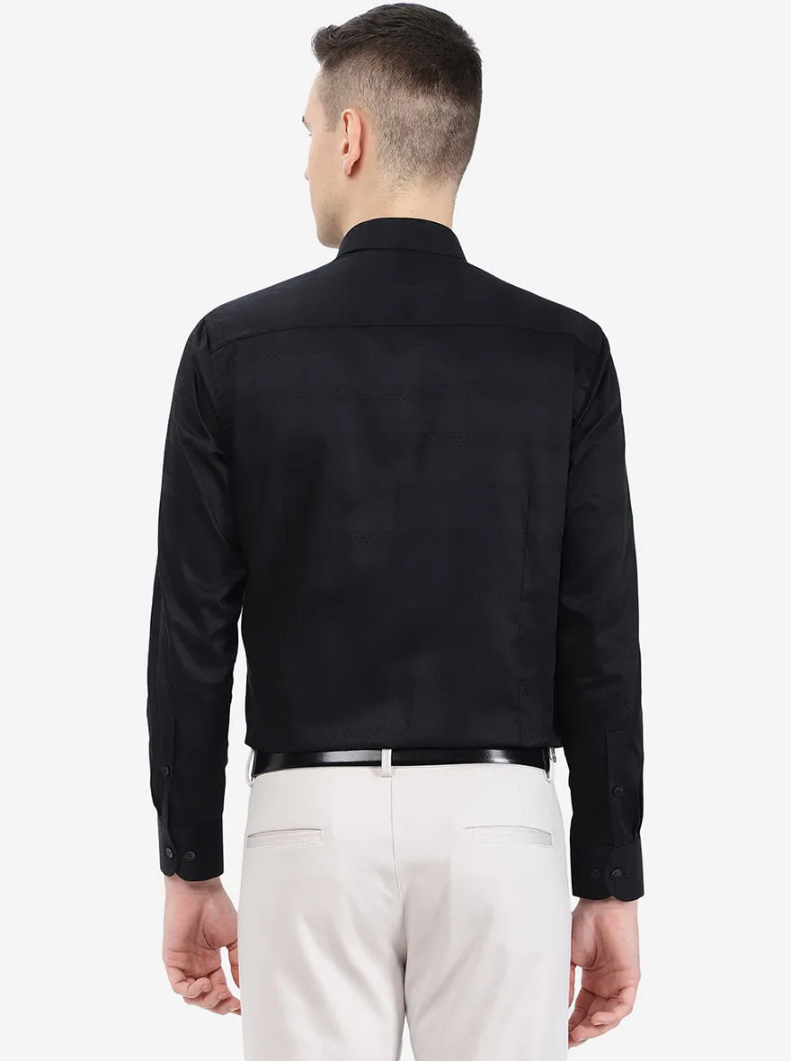 Black Solid Slim Fit Formal Shirt | Metal
