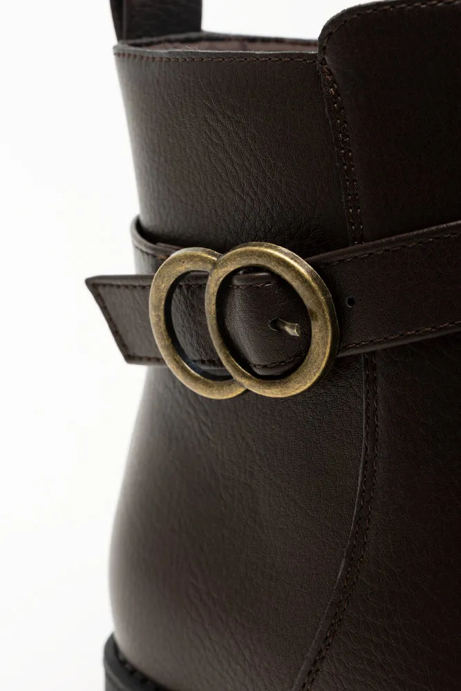 Buckle Trim Boots Brown
