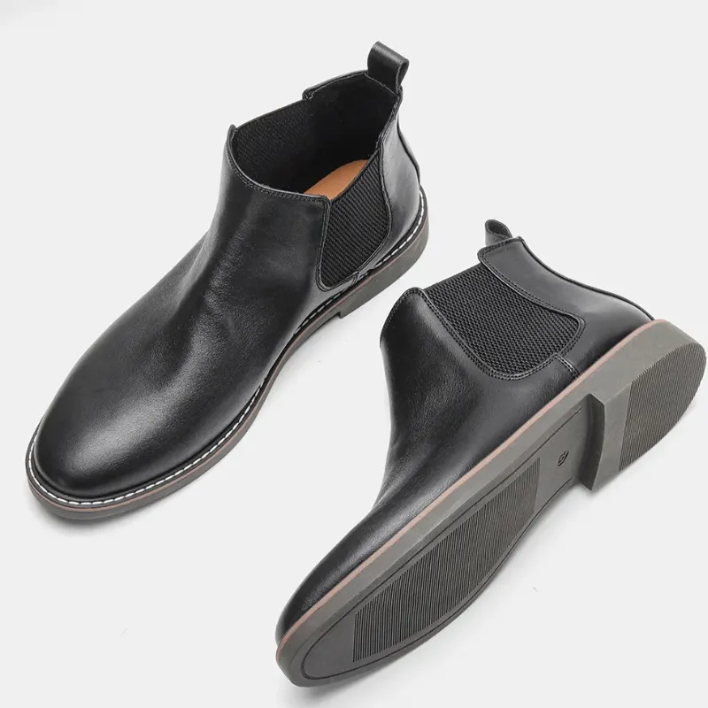Classic men's leather boots with elastic insert