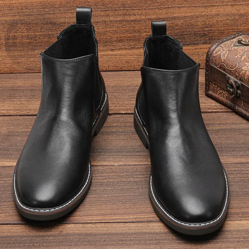 Classic men's leather boots with elastic insert