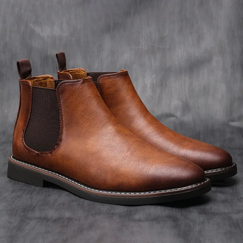 Classic men's leather boots with elastic insert