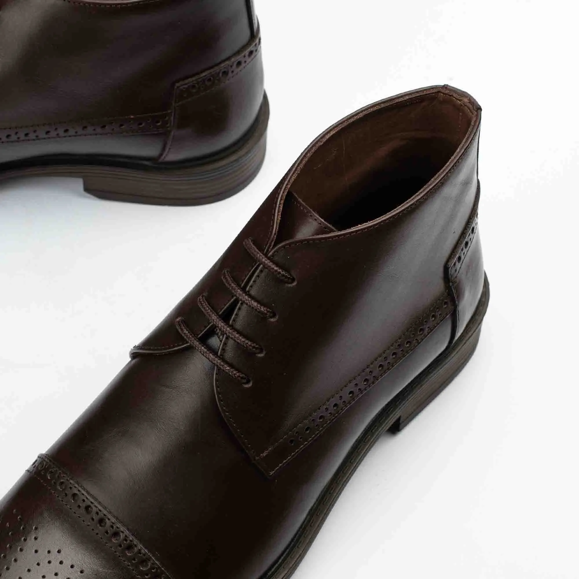 Essence BROWN Natural Leather Chelsea Boot
