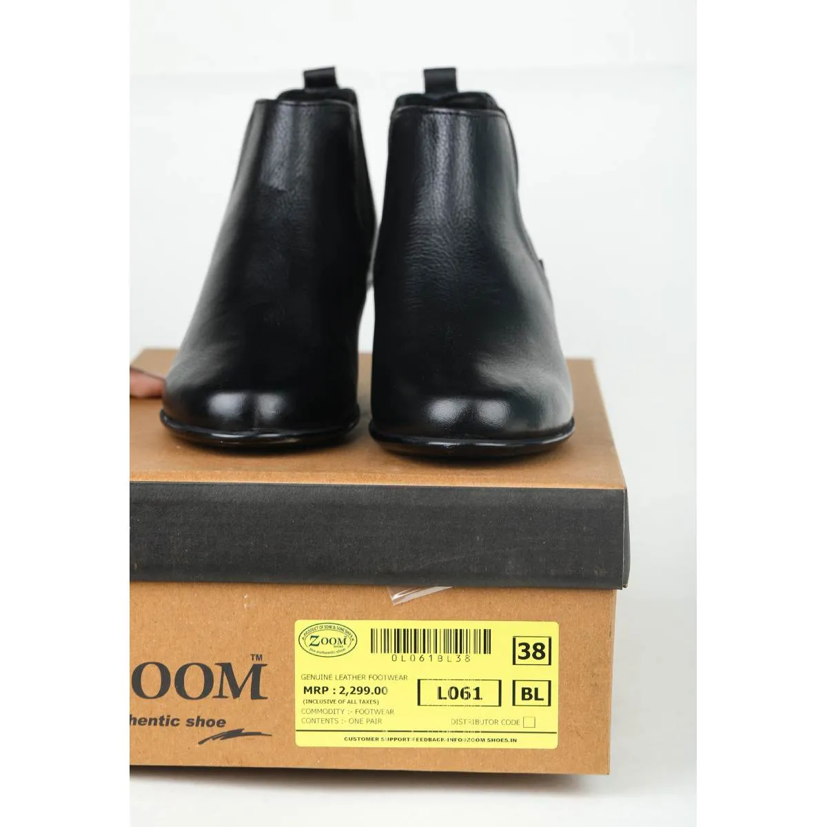 Fine-Grain Leather Chelsea Boots L 061 with Heels for Women