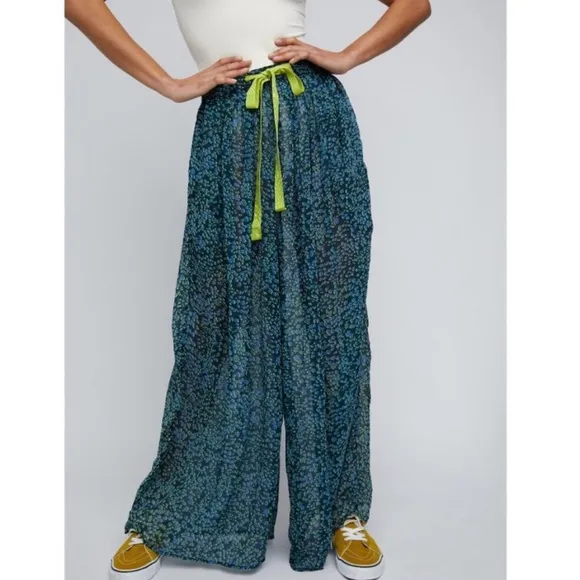 Free People Sleepin In Printed Chiffon Wide-Leg Pants NWOT