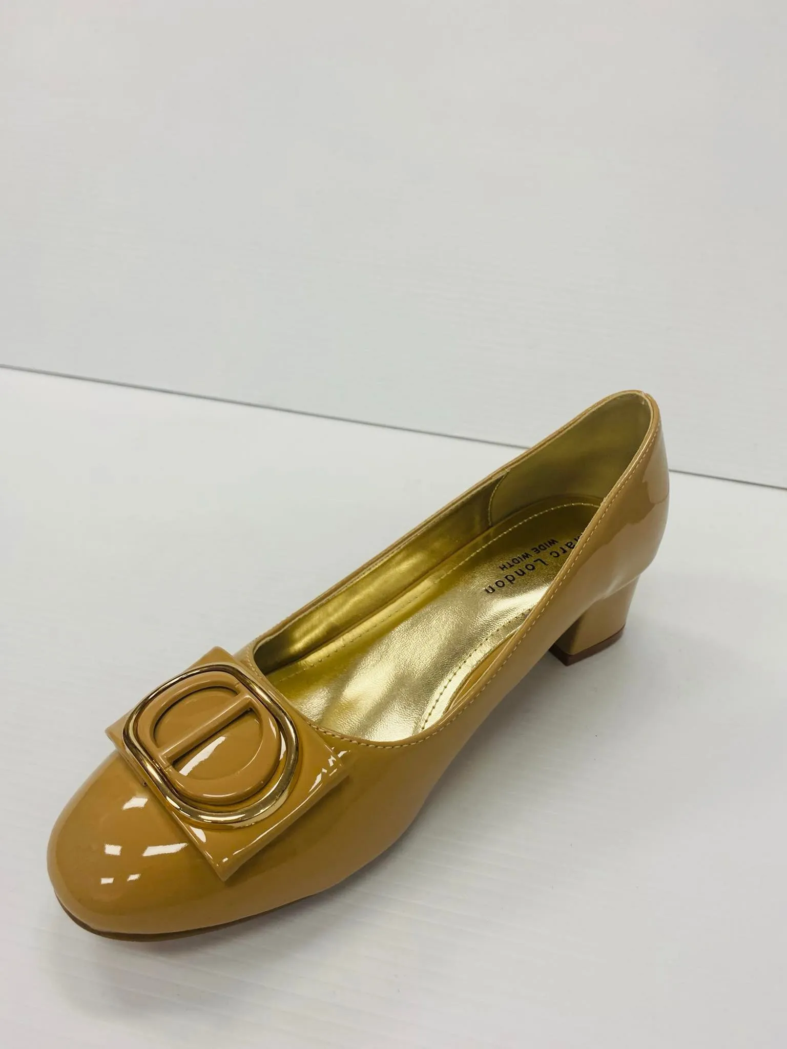 Marc London WIDE WIDTH 6635 Low Chunky Heels