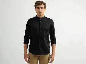 Men Solid Mandarin Collar Shirt