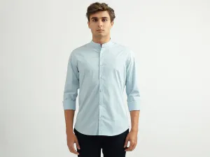 Men Solid Mandarin Collar Shirt
