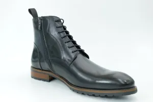 Mid-high boots