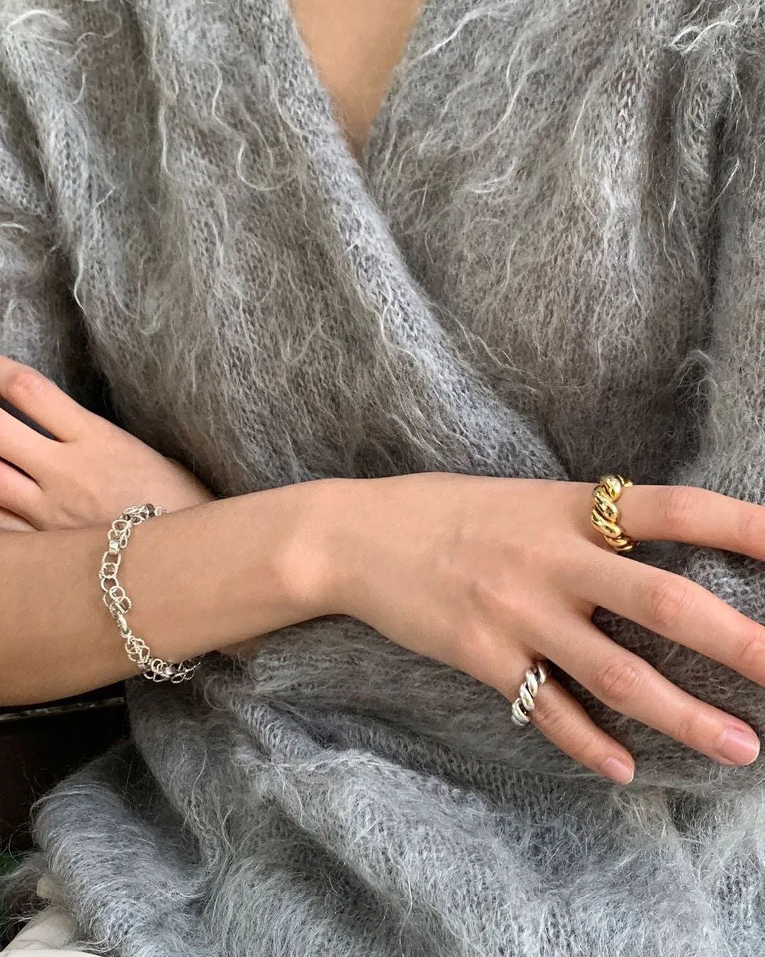 ROPE TWIST BOLD GOLD RING