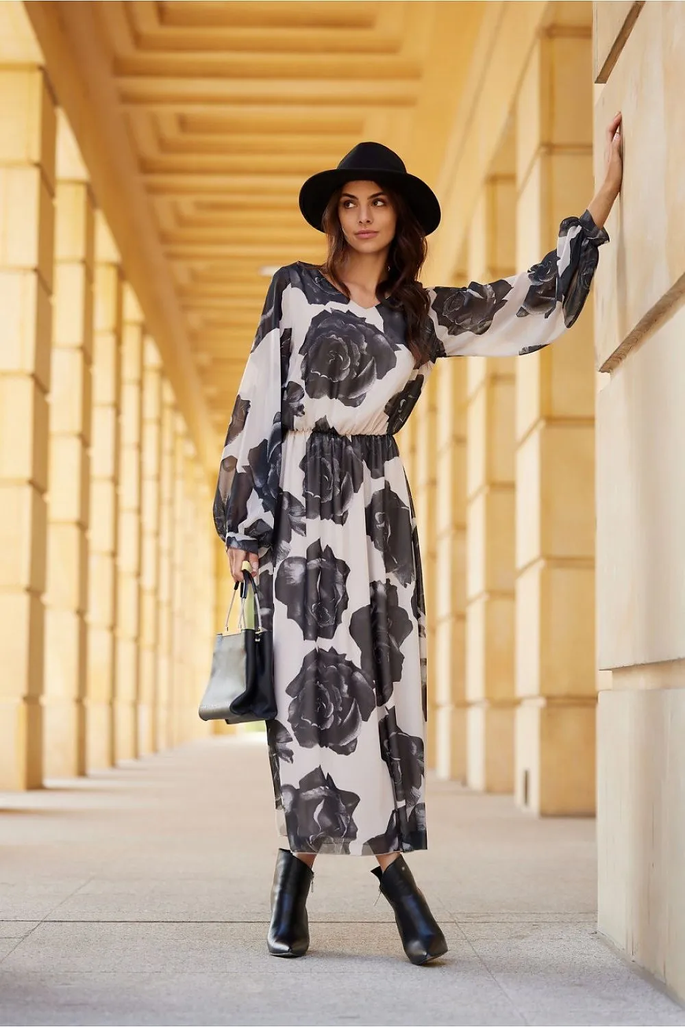 Semi-sheer long sleeves chiffon dress