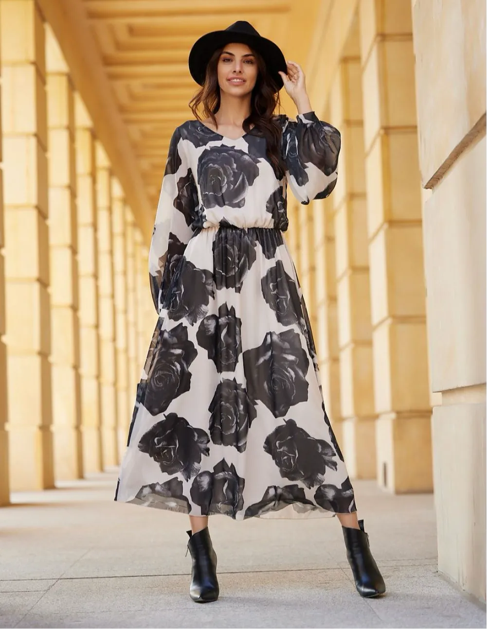 Semi-sheer long sleeves chiffon dress