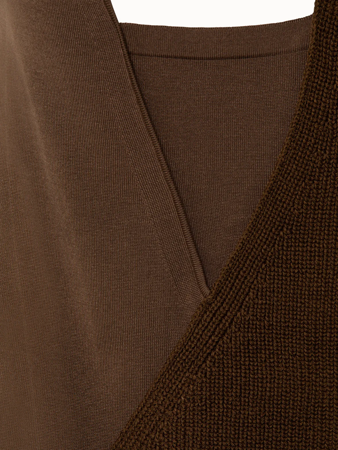 Short Sleeveless Silk Stretch Linen Knit Top