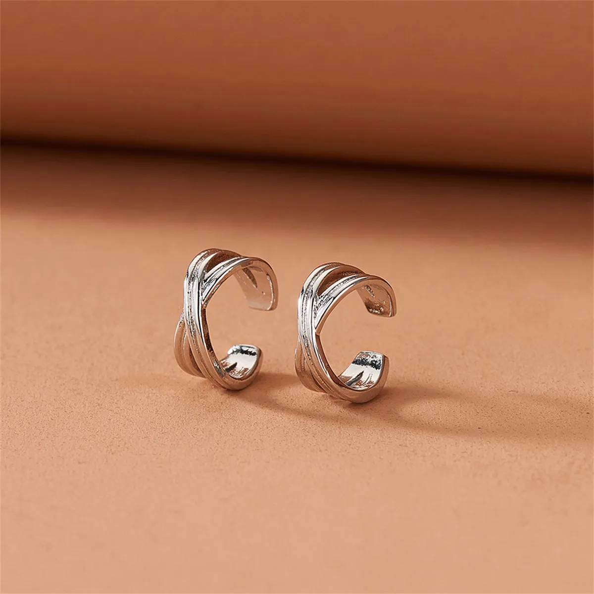 Silver-Plated Crossing Stacked Line Ear Cuffs